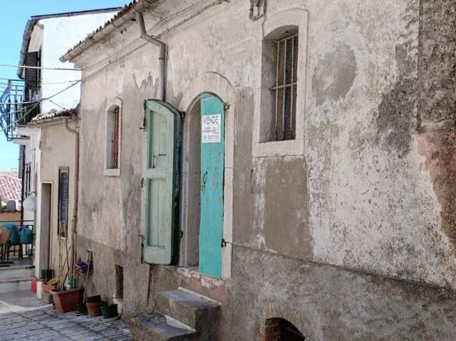 Casa indipendente in vendita a Campochiaro CB