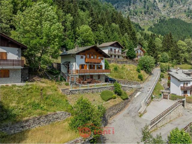 Casa indipendente in vendita a Campodolcino SO