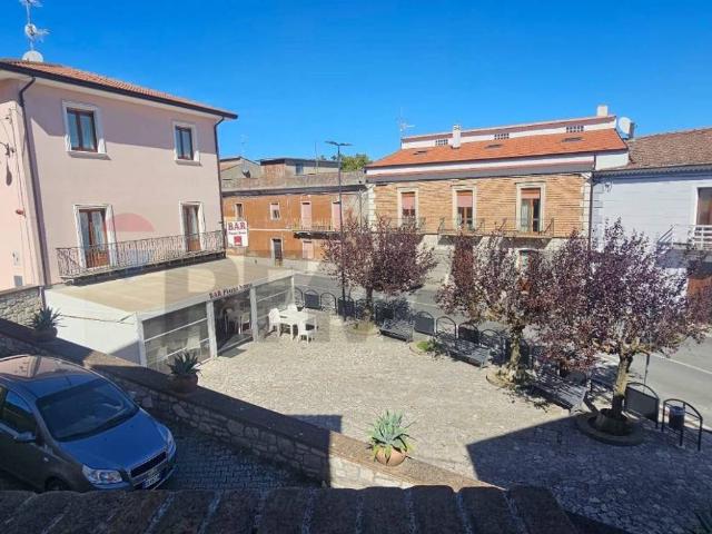 Casa indipendente in vendita a Campolattaro BN