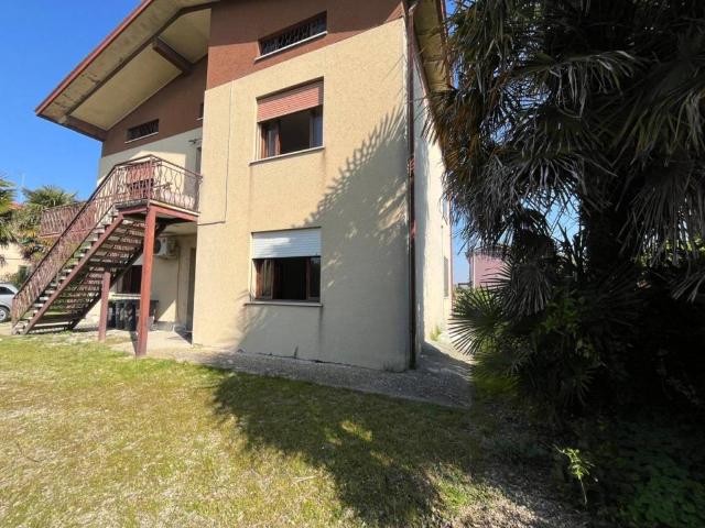 Casa indipendente in vendita a Camponogara VE
