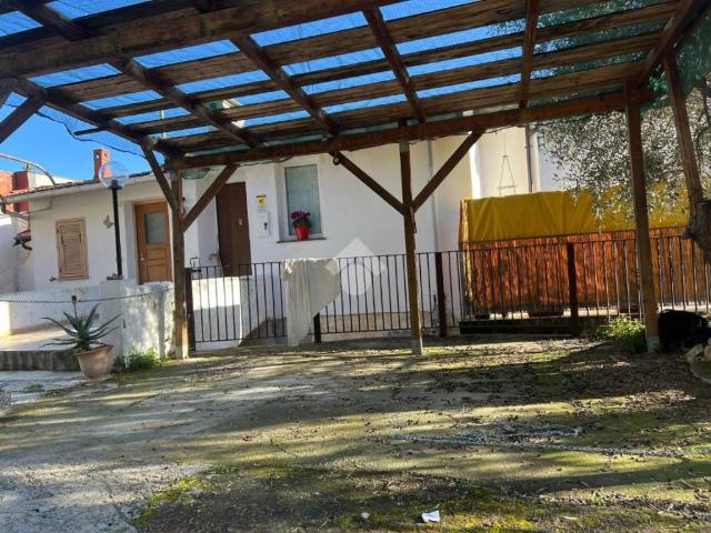 Casa indipendente in vendita a Camporosso IM