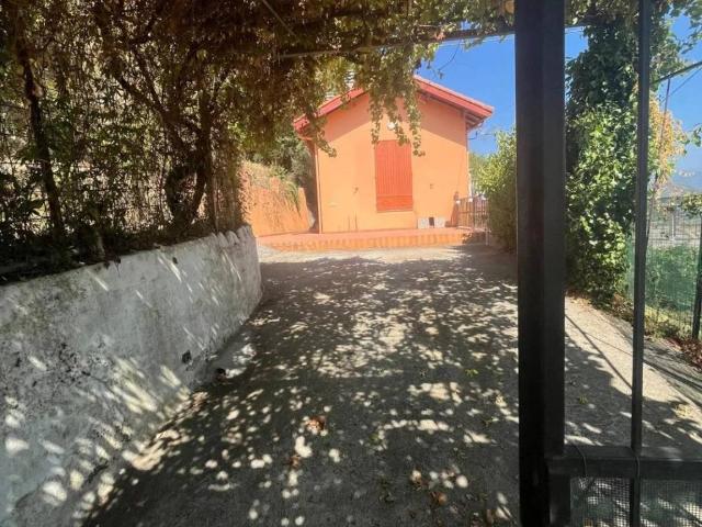 Casa indipendente in vendita a Camporosso IM