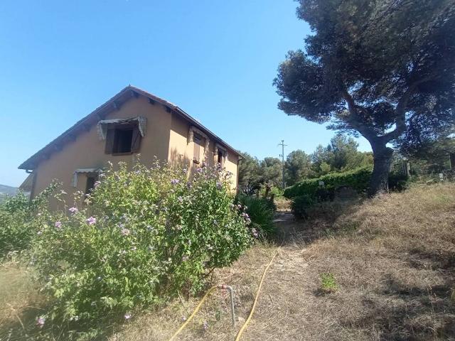 Casa indipendente in vendita a Camporosso IM