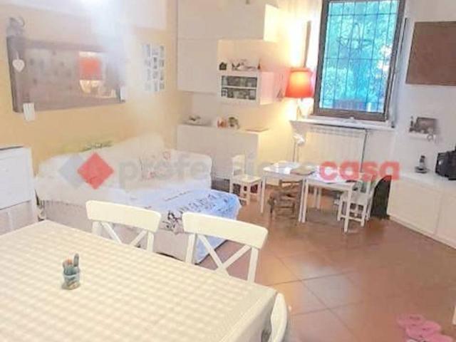 Casa indipendente in vendita a Campi Bisenzio