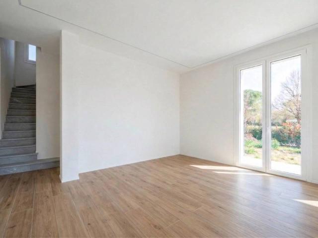 Casa indipendente in vendita a Campi Bisenzio