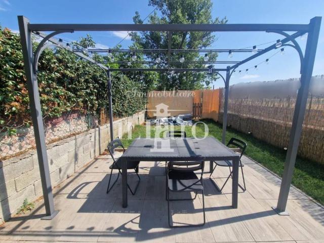Casa indipendente in vendita a Campi Bisenzio FI
