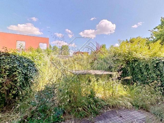 Casa indipendente in vendita a Campi Bisenzio FI
