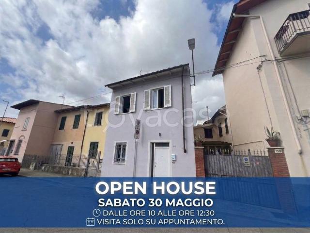 Casa indipendente in vendita a Campi Bisenzio via della Colombina, 152