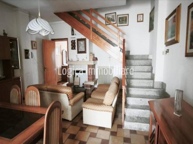 Casa indipendente in vendita a Campi Salentina LE