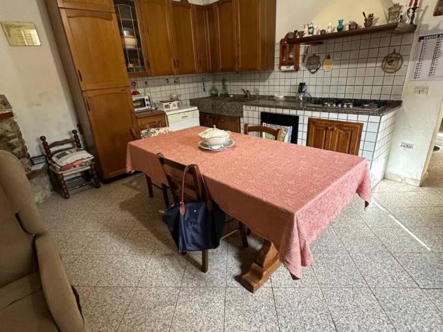 Casa indipendente in vendita a Campiglia Marittima LI