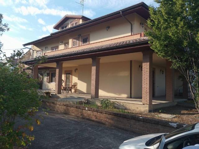 Casa indipendente in vendita a Campli TE