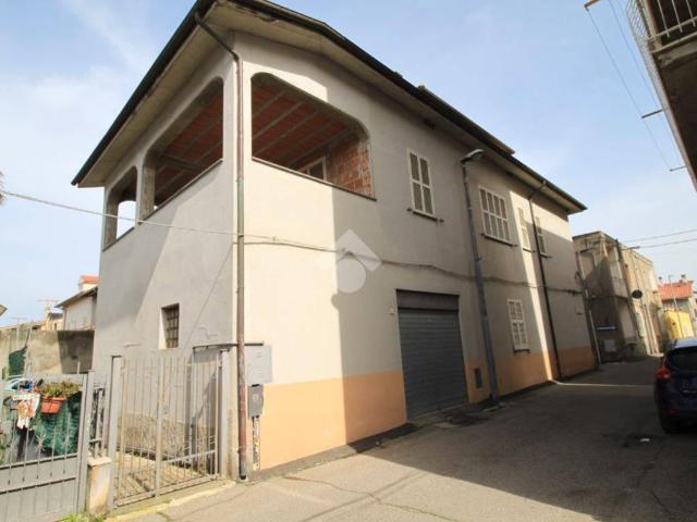Casa indipendente in vendita a Canino VT