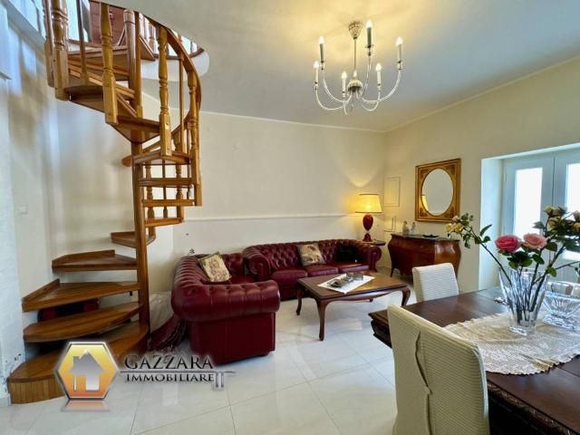 Casa indipendente in vendita a Canicattini Bagni SR