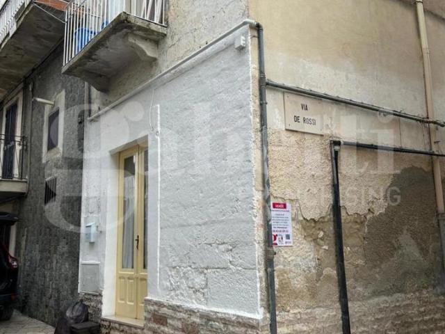 Casa indipendente in vendita a Canosa Di Puglia