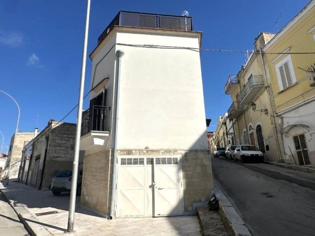 Casa indipendente in vendita a Canosa di Puglia BT