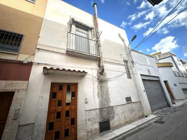 Casa indipendente in vendita a Canosa di Puglia BT