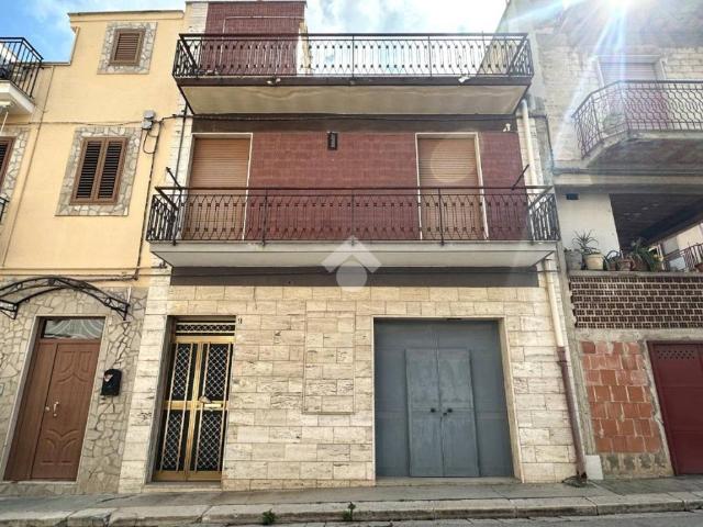 Casa indipendente in vendita a Canosa di Puglia BT
