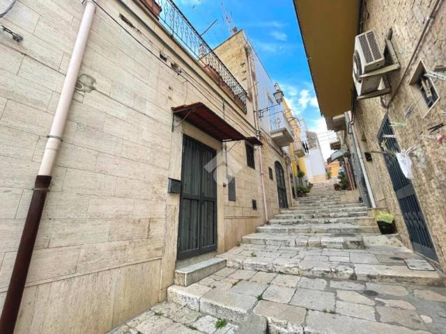 Casa indipendente in vendita a Canosa di Puglia BT