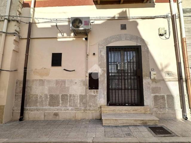 Casa indipendente in vendita a Canosa di Puglia BT