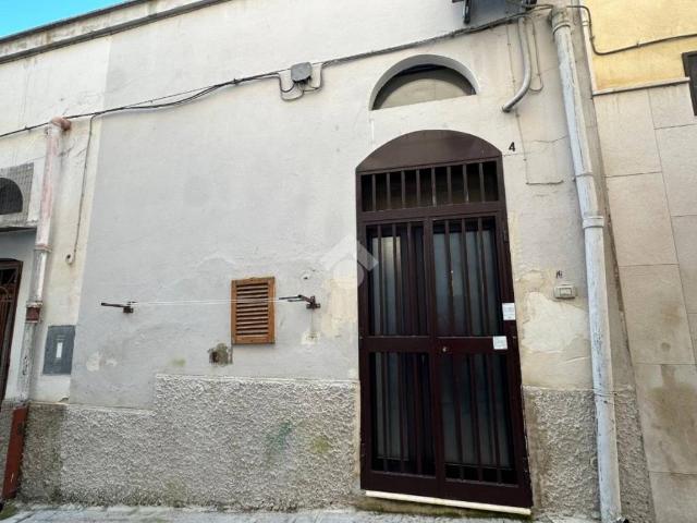 Casa indipendente in vendita a Canosa di Puglia BT
