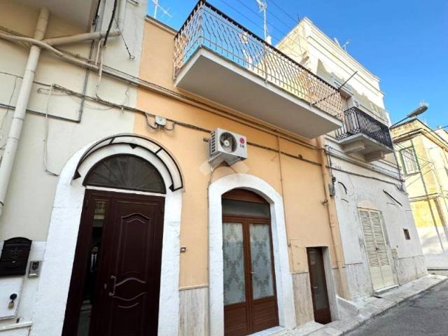 Casa indipendente in vendita a Canosa di Puglia BT