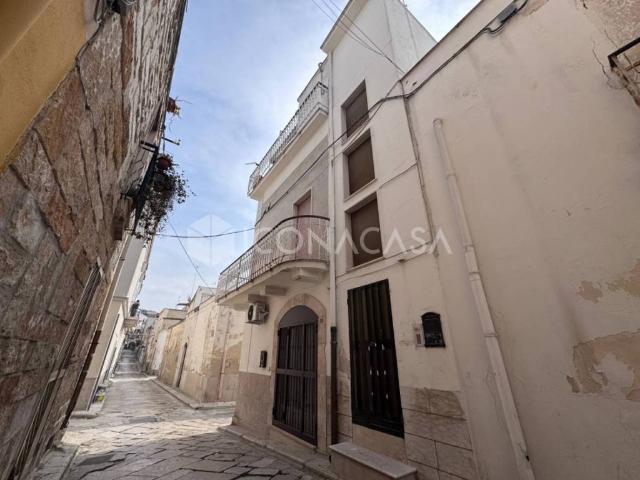 Casa indipendente in vendita a Canosa di Puglia BT