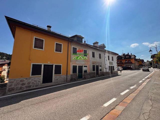 Casa indipendente in vendita a Canove di Roana via Armistizio, 148, Cesuna