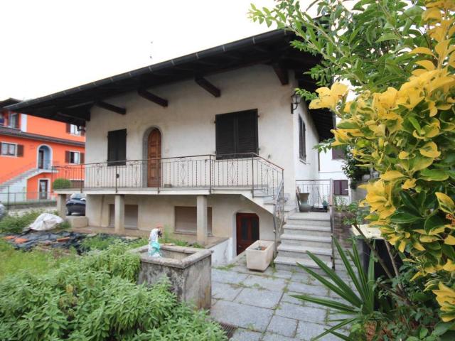 Casa indipendente in vendita a Cannobio VB