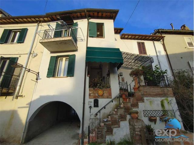 Casa indipendente in vendita a Cannara PG