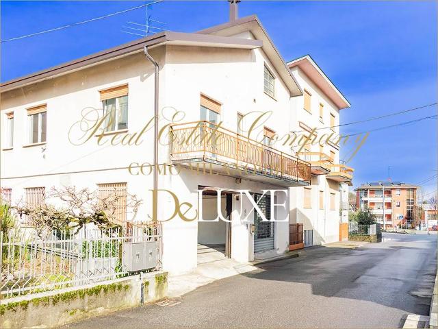 Casa indipendente in vendita a Cantù CO