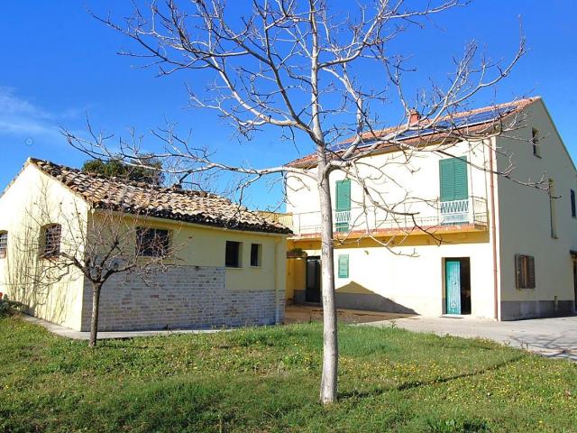 Casa indipendente in vendita a Canzano