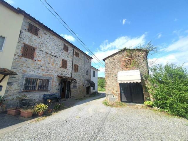 Casa indipendente in vendita a Capannori LU