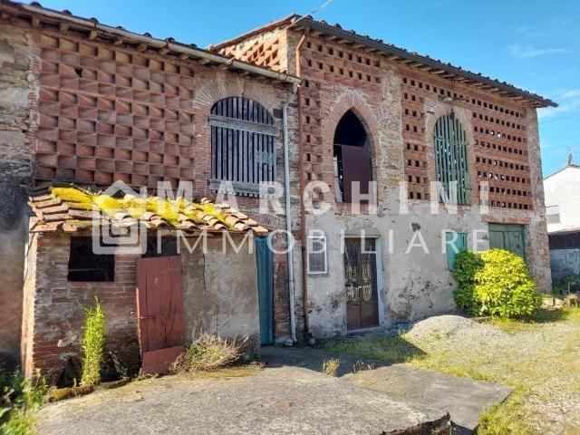Casa indipendente in vendita a Capannori LU