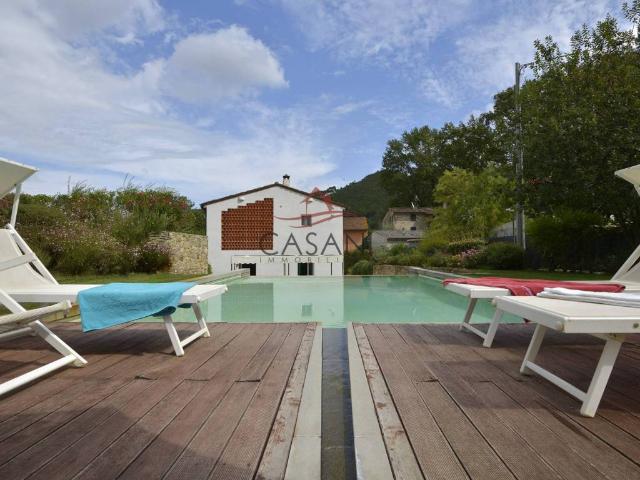Casa indipendente in vendita a Capannori LU