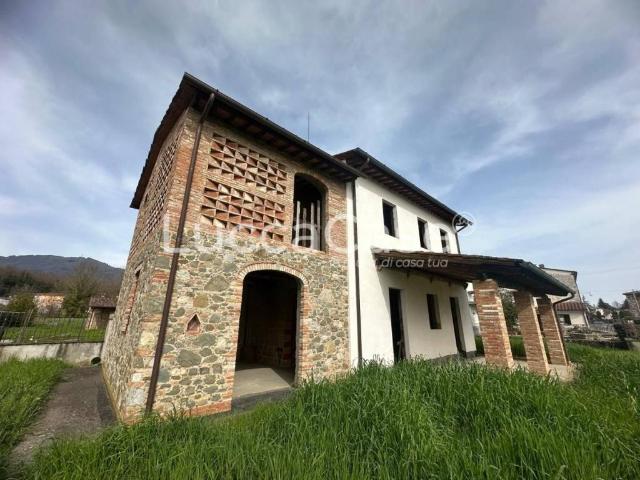 Casa indipendente in vendita a Capannori LU