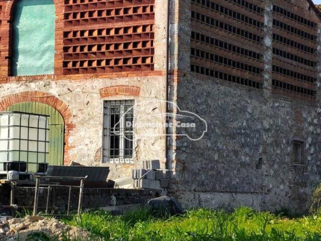 Casa indipendente in vendita a Capannori LU