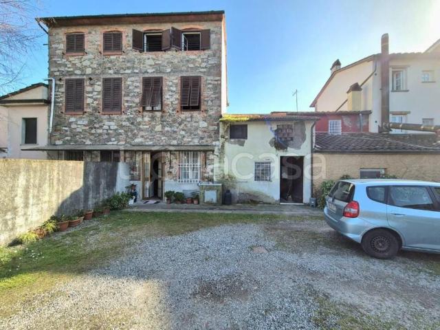 Casa indipendente in vendita a Capannori via dei Leri, 45, Lammari Lunata