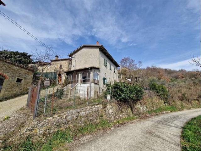 Casa indipendente in vendita a Capolona AR