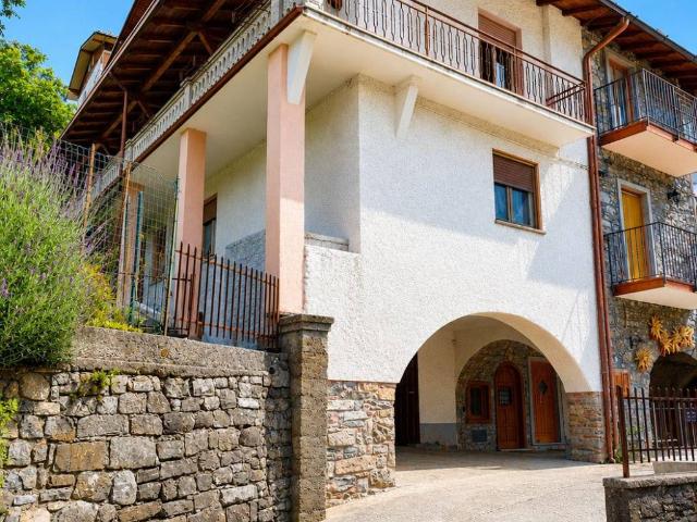 Casa indipendente in vendita a Capovalle BS