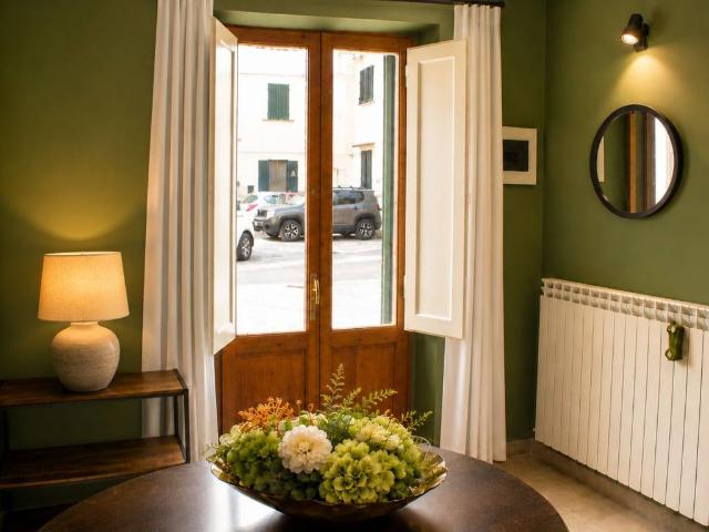 Casa indipendente in vendita a Capraia e Limite FI