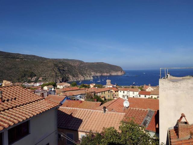 Casa indipendente in vendita a Capraia Isola LI