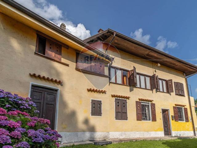 Casa indipendente in vendita a Caprile BI