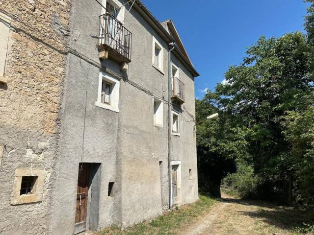 Casa indipendente in vendita a Caramanico Terme PE