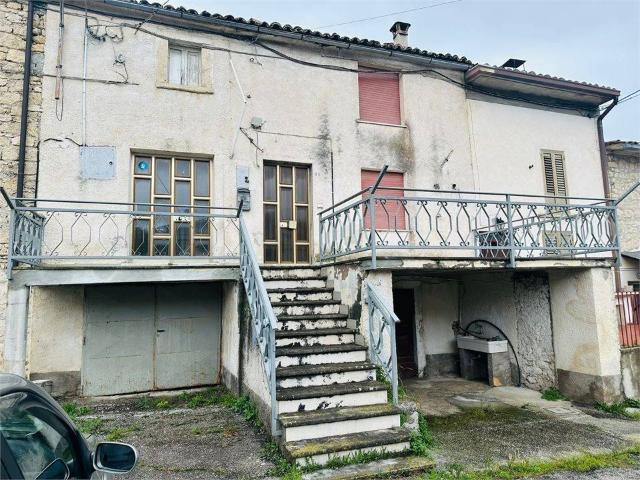 Casa indipendente in vendita a Caramanico Terme PE