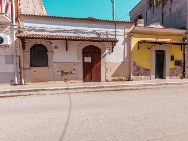 Casa indipendente in vendita a Carapelle FG