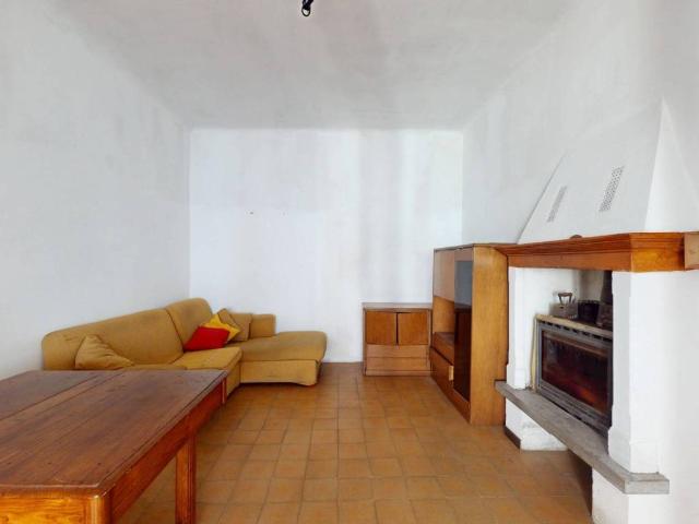 Casa indipendente in vendita a Carate Brianza MB