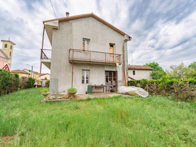 Casa indipendente in vendita a Cardè CN