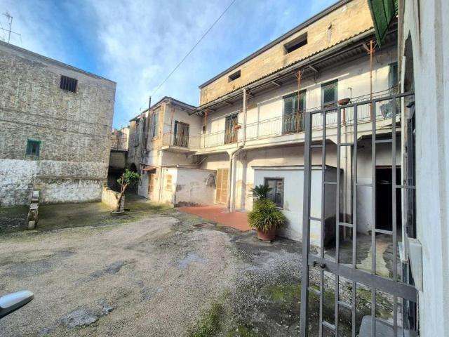 Casa indipendente in vendita a Cardito NA
