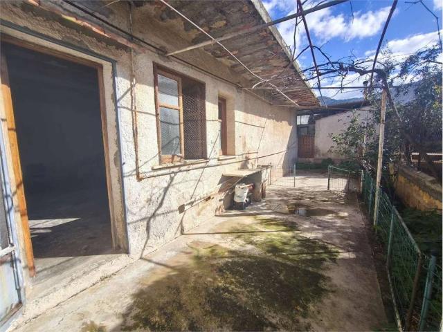 Casa indipendente in vendita a Carini PA
