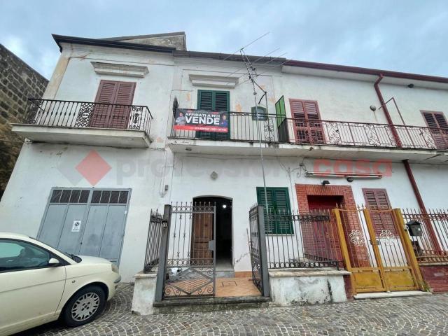Casa indipendente in vendita a Carinola